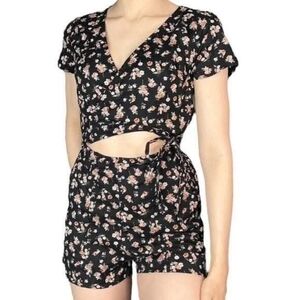 Abercrombie And Fitch Romper Sz Small Euc